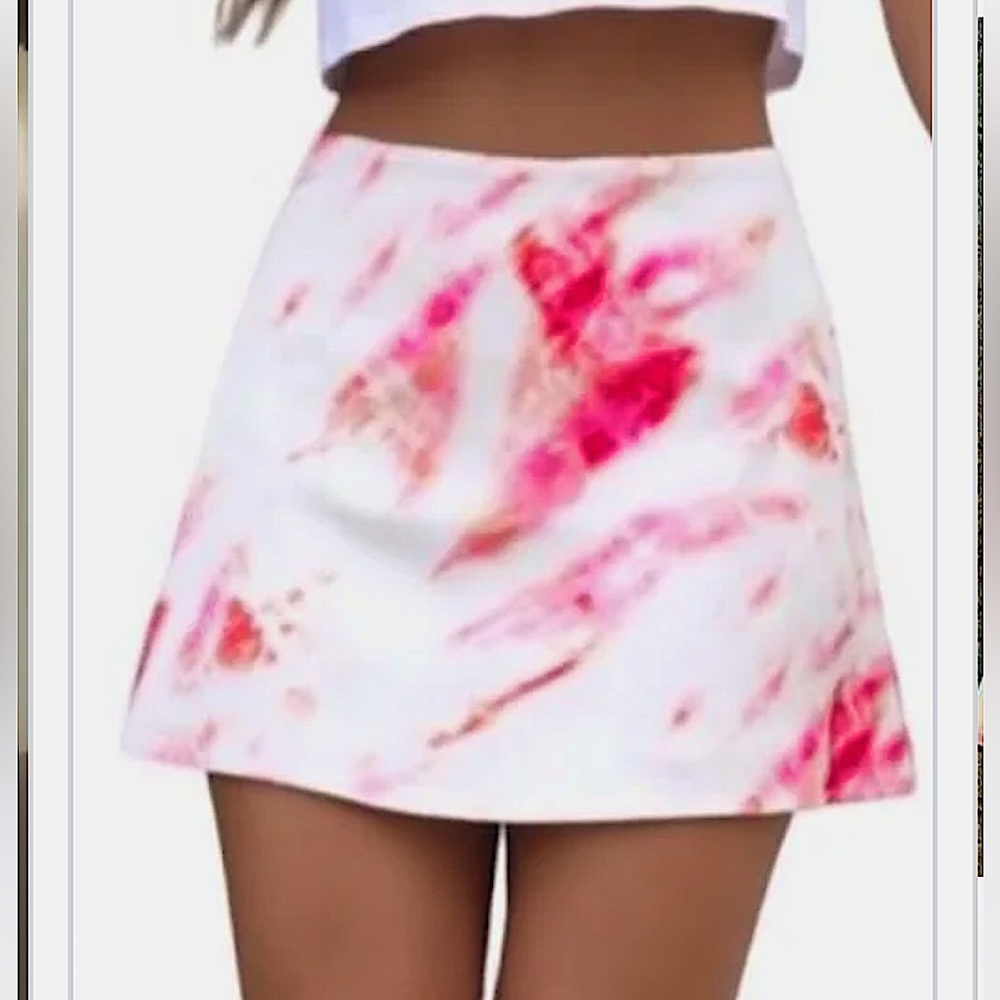 White Fox Tie Dye Skirt, size M NWOT, great condition never worn